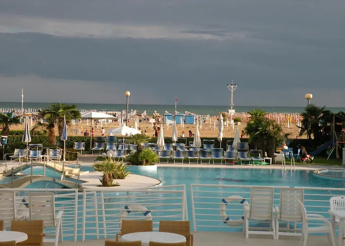 Majestic Beach Hotel & Wellness